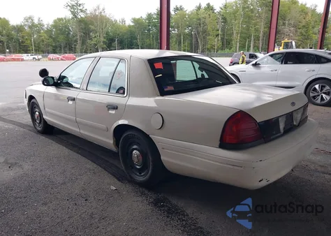 2003 Ford Crown Victoria Police z USA, uszkodzony, nr VIN 2FAFP71W43X171833
